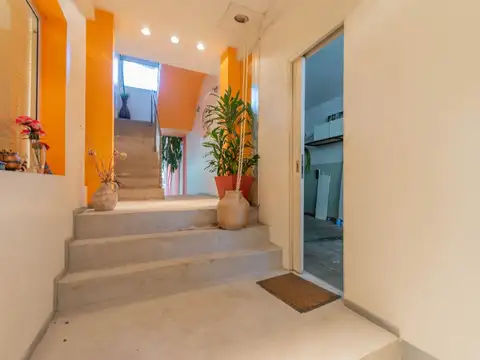 Casa 7 ambientes con 3 baños