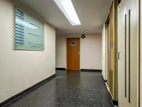 Oficina en Venta 69 años