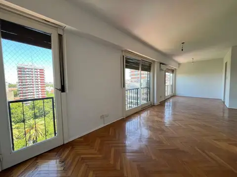 Departamento 4 ambientes con 2 baños