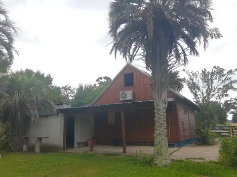 Cabaña y casa en Col. Hocker