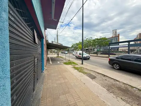 Avenida Los quilmes al 900