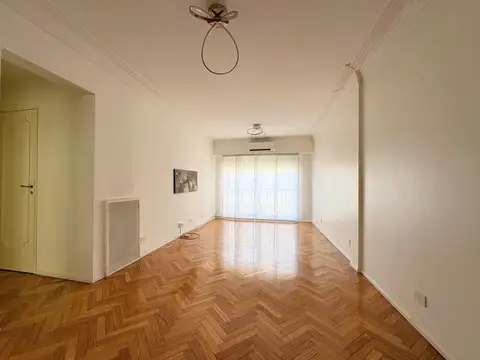 Presidente José Evaristo Uriburu 1200