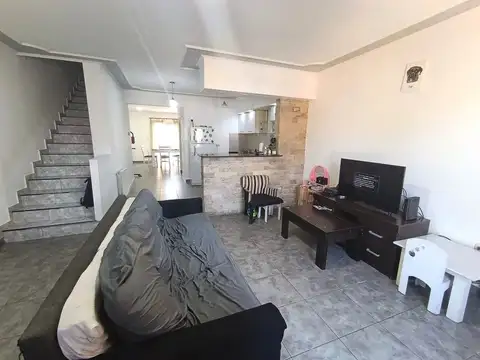 VENTA DE IMPECABLE Y MODERNO  DUPLEX LAS CAÑITAS