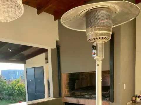 Casa en Barrio san alfonso, Pilar del este