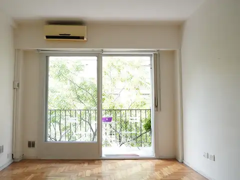 Departamento 2 Ambientes Doble Frente con Balcon en Venta - Medrano y Humahuaca