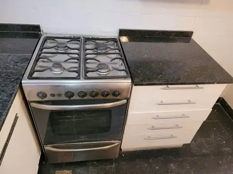 Alquiler Depto 3 Ambientes con Balcón en Belgrano