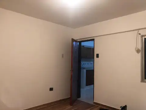 Departamento en Alquiler en Villa Adelina, $ 400.000