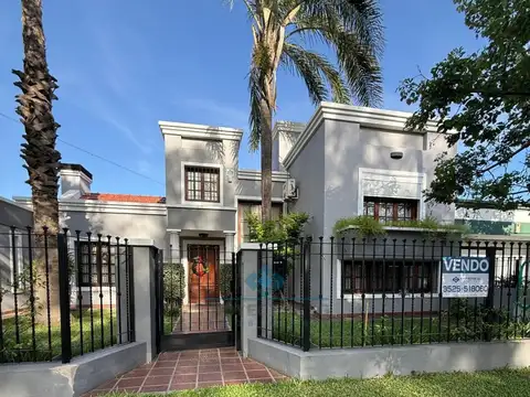 VENTA | CASA DE CATEGORÍA – 4 DORMITORIOS | JESÚS MARÍA