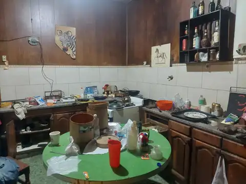 Casa 4 ambientes con 1 baño
