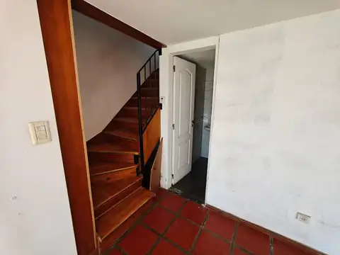 Dúplex dos dormitorios con Patio y Cochera