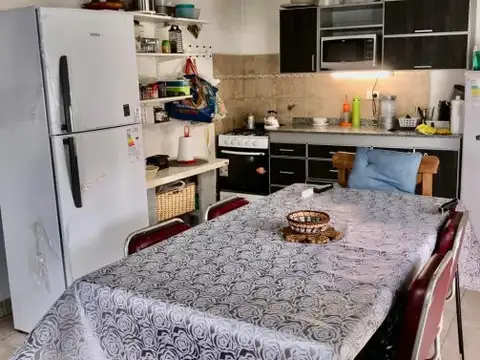 CASA CON 2 DORMITORIOS SOBRE LOTE PROPIO  