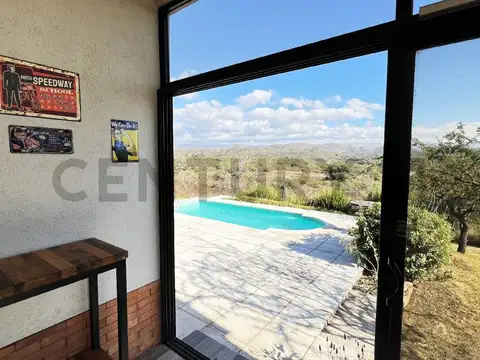 Casa en Venta con 4 cocheras