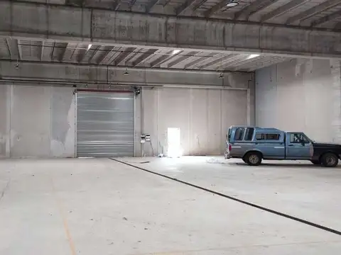 Galpon en Alquiler 60  mts Frente