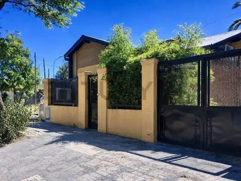 Dean funes 800, Piso 0