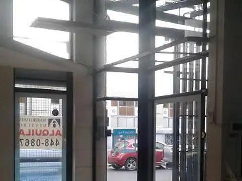 Local en galería Plaza Roma