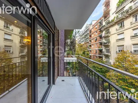 Departamento en Venta - 5 Amb. - Balcón corrido - Depends. Refaccionado a nuevo - Recoleta