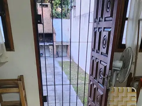 Depto Tipo Casa en Venta con 1 cocheras