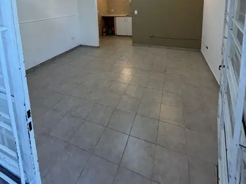 MONOAMBIENTE EN ALQUILER BERNAL