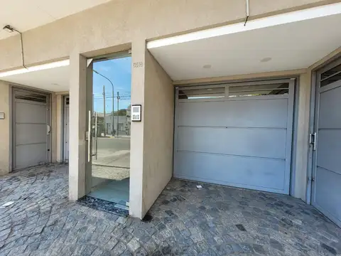 DUPLEX 3 AMB CFTE BAÑO Y TOIL - PATIO - BAJAS EXPENSAS - 64 m2