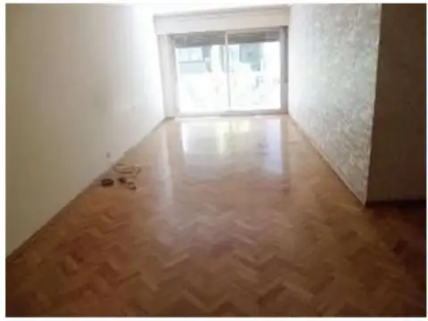 4 Ambientes, dependencia, Palier Privado. Frente Balcón