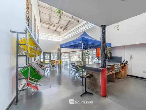 Venta - 2 Galpones - Avenida Libertad