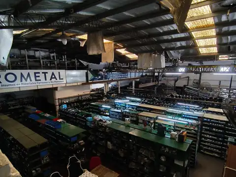 Local en Venta en Zarate, USD 380.000