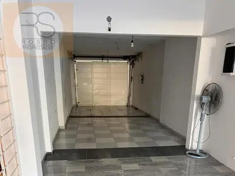 Departamento en Alquiler en Villa Luzuriaga, $ 380.000
