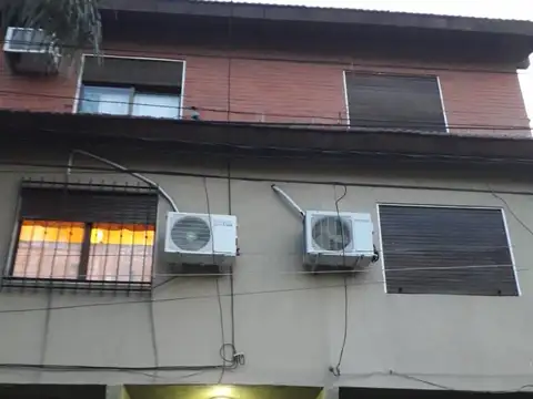 Av E Muñiz 400, Piso 1