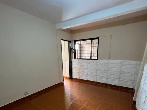 CASA DEPTO EN ALQUILER HERMOSO BARRIO