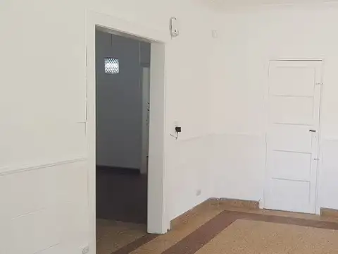 Casa 5 ambientes con 1 baño