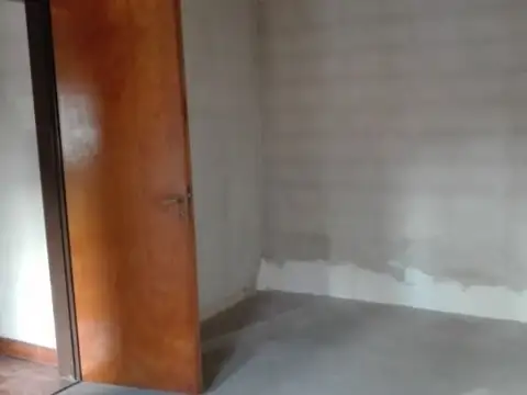 Triunvirato 1300, Piso 1