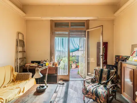 Tipo PH con terraza en Plaza Irlanda con orientación norte