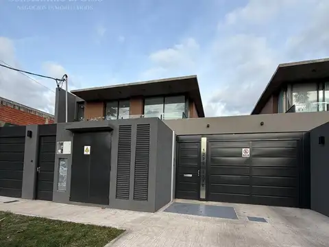 Departamento en Venta en Adrogue, USD 185.000