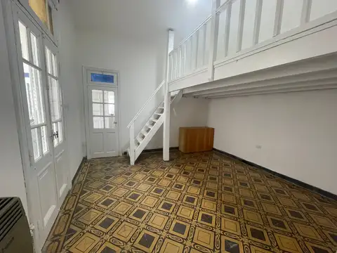 Casa en Alquiler con 1 cochera