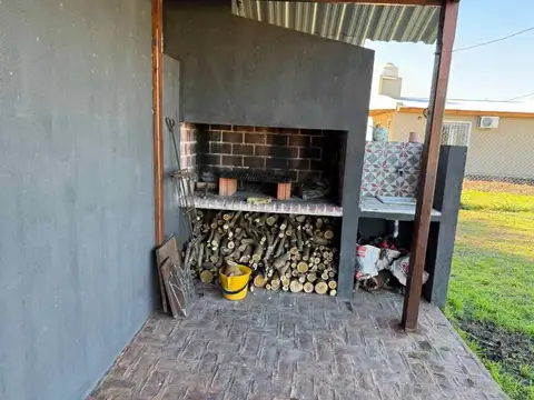 Venta  Casa 4 AMB en  Capilla PERMUTA