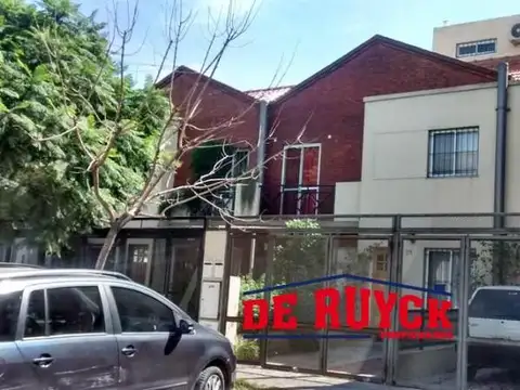 Triplex en Venta en Quilmes Oeste