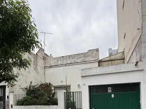 Excelente Terreno - Flores - Oportunidad - 1.400 m2 vendibles - 1.800 m2 construibles