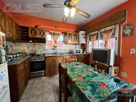 Casa 4 ambientes con 1 baño