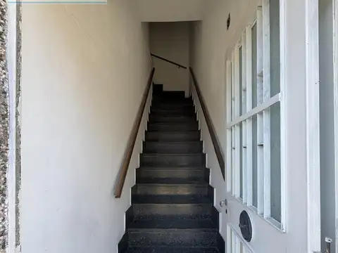 Casa 5 ambientes con 1 baño