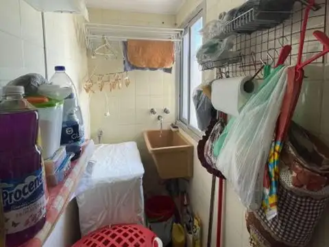 cale 19 986 , Piso 7