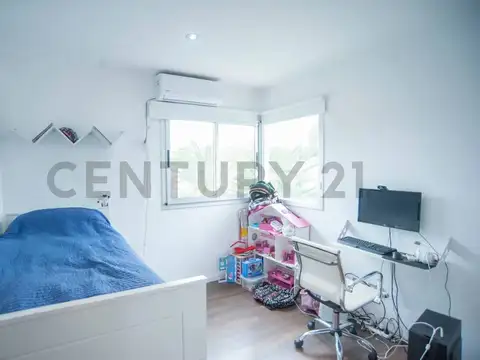 467 e/23 y Belgrano , Piso 0