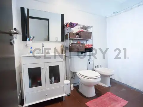 467 e/23 y Belgrano , Piso 0