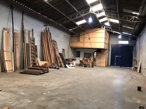 Galpon en Venta en Valentin Alsina, USD 145.000