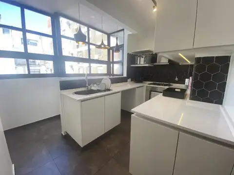 Alquiler Temporario en Colegiales. 4 Ambientes con espacio guardacoche