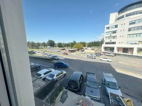 Condominio amoblado .-