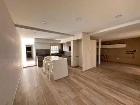 Venta casa multifamiliar -5 amb- Lomas del Mirador