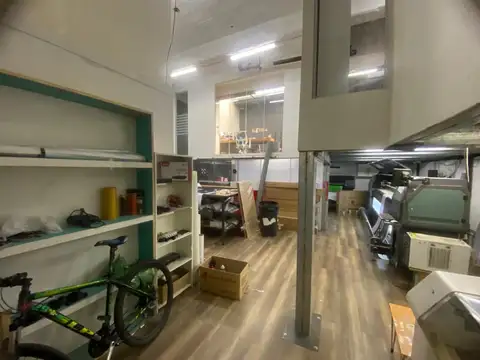 Galpon en Venta en Villa Real, USD 240.000