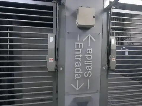 Ciudad de la Paz 300