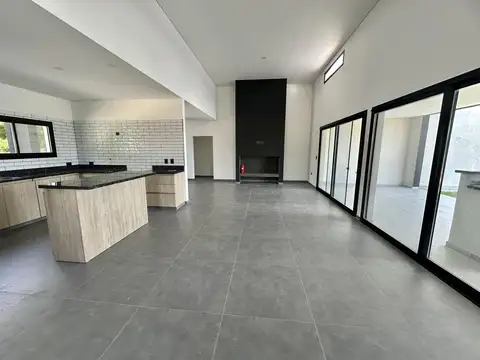 Casa en venta 5 ambientes en El Cazal, Escobar, GBA Norte