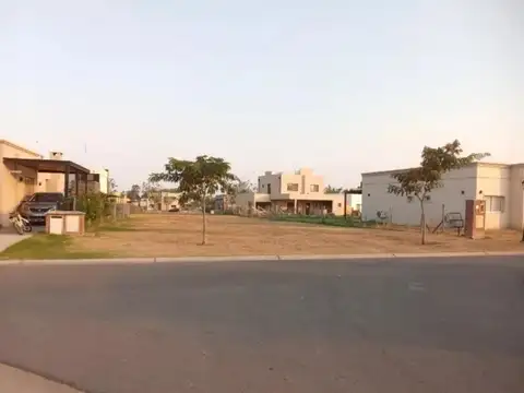 Terreno en Venta en Pilar del Este - Santa Emilia, USD 49.000